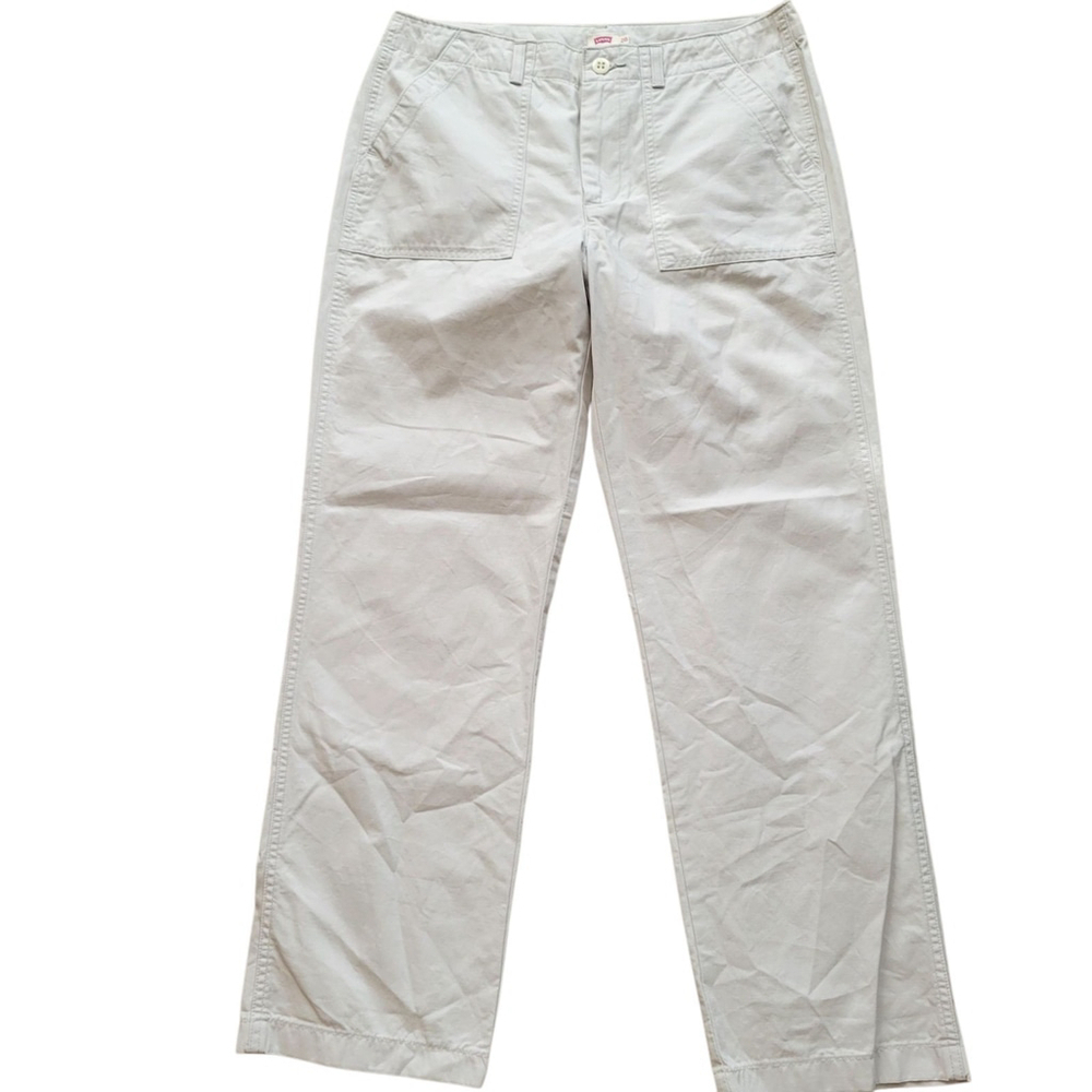 Levi's Women's Straight-Leg Cargo Pants Size 28 Inseam 28" Excellent Condition